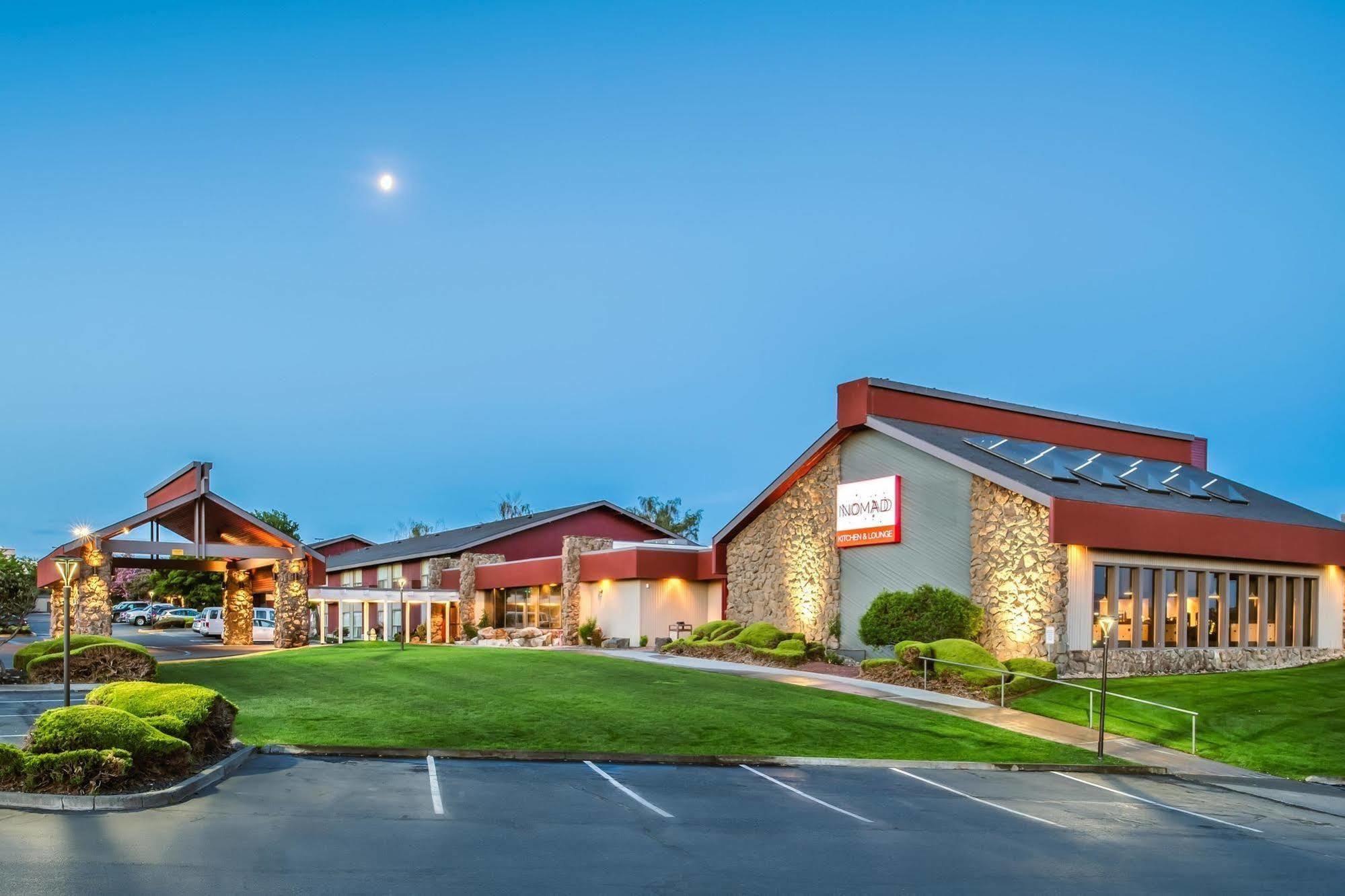 Red Lion Hotel Kennewick Columbia Center Экстерьер фото