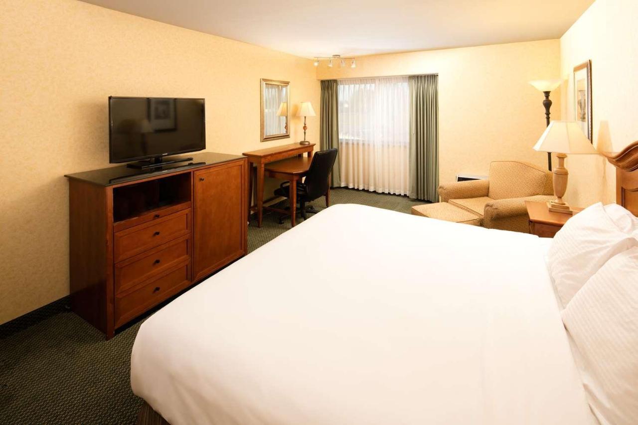 Red Lion Hotel Kennewick Columbia Center Экстерьер фото